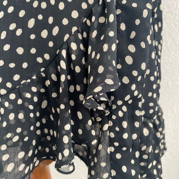 Cute Ruffled Mini Skirt - Picture 4 of 8